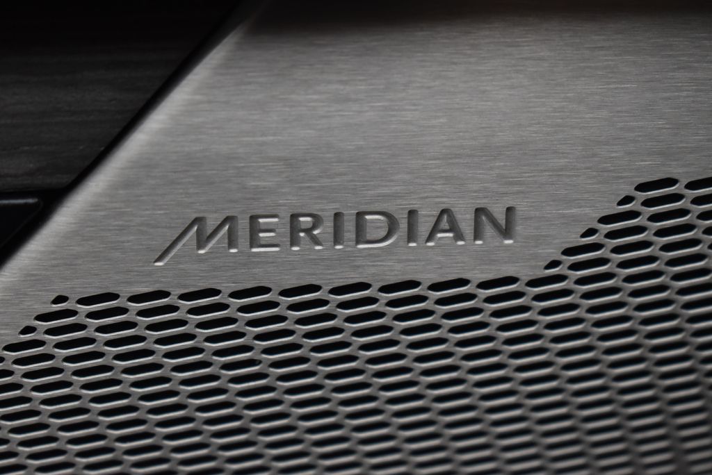 Thumbnail: 2021 Jaguar F-Pace - 12