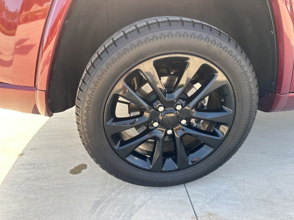 2021 Jeep Grand Cherokee Laredo X 13