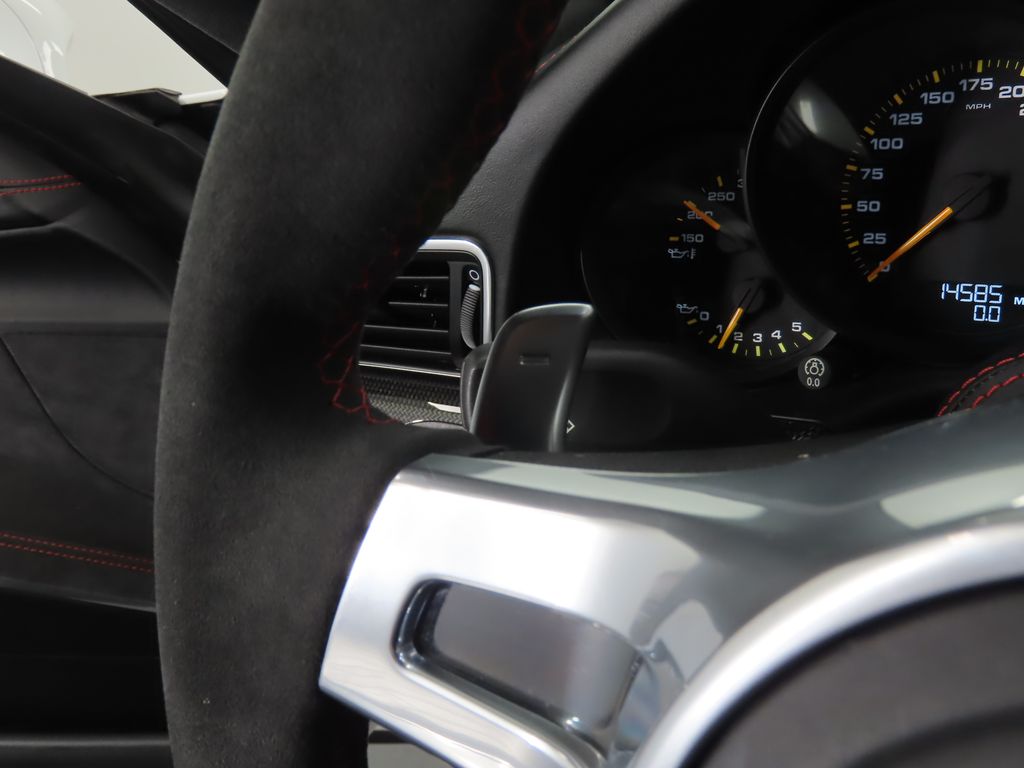 Thumbnail: 2014 Porsche 911 - 19