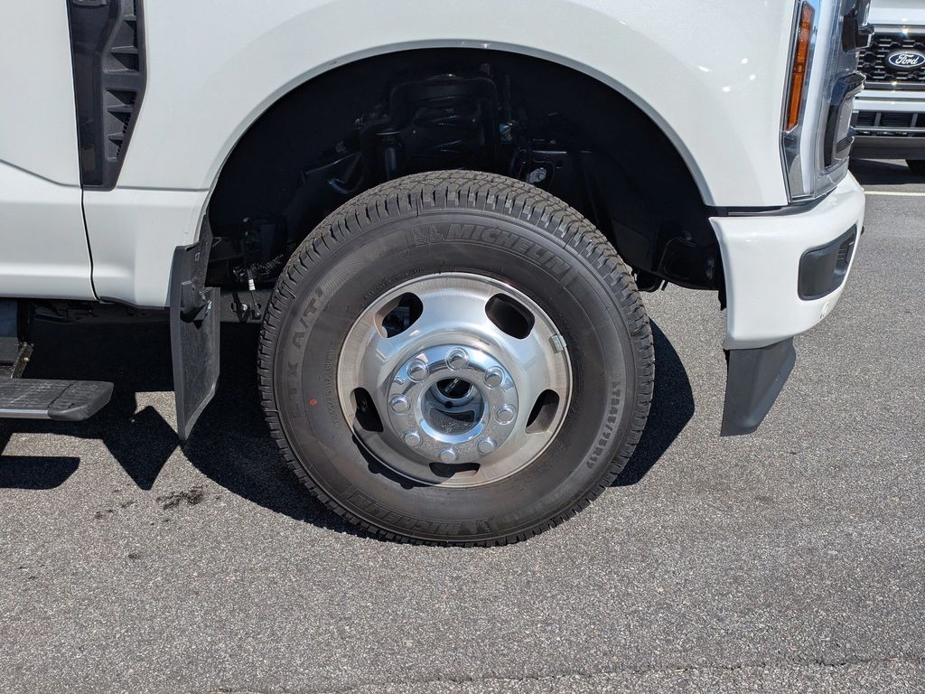 2026 Ford F-350 Super Duty Platinum