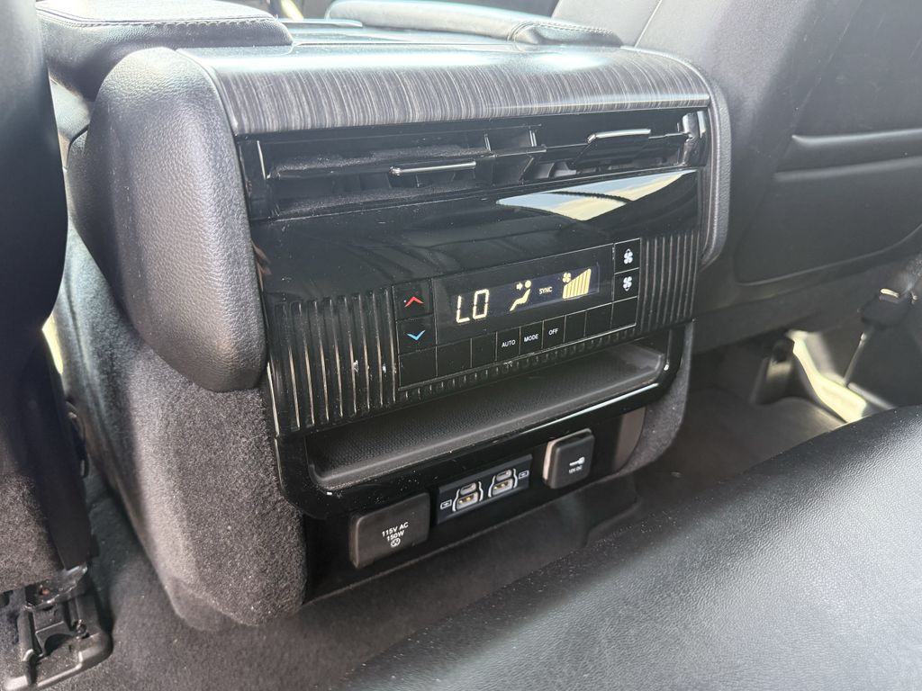 2024 Jeep Wagoneer Series II  at River Oaks CDJR