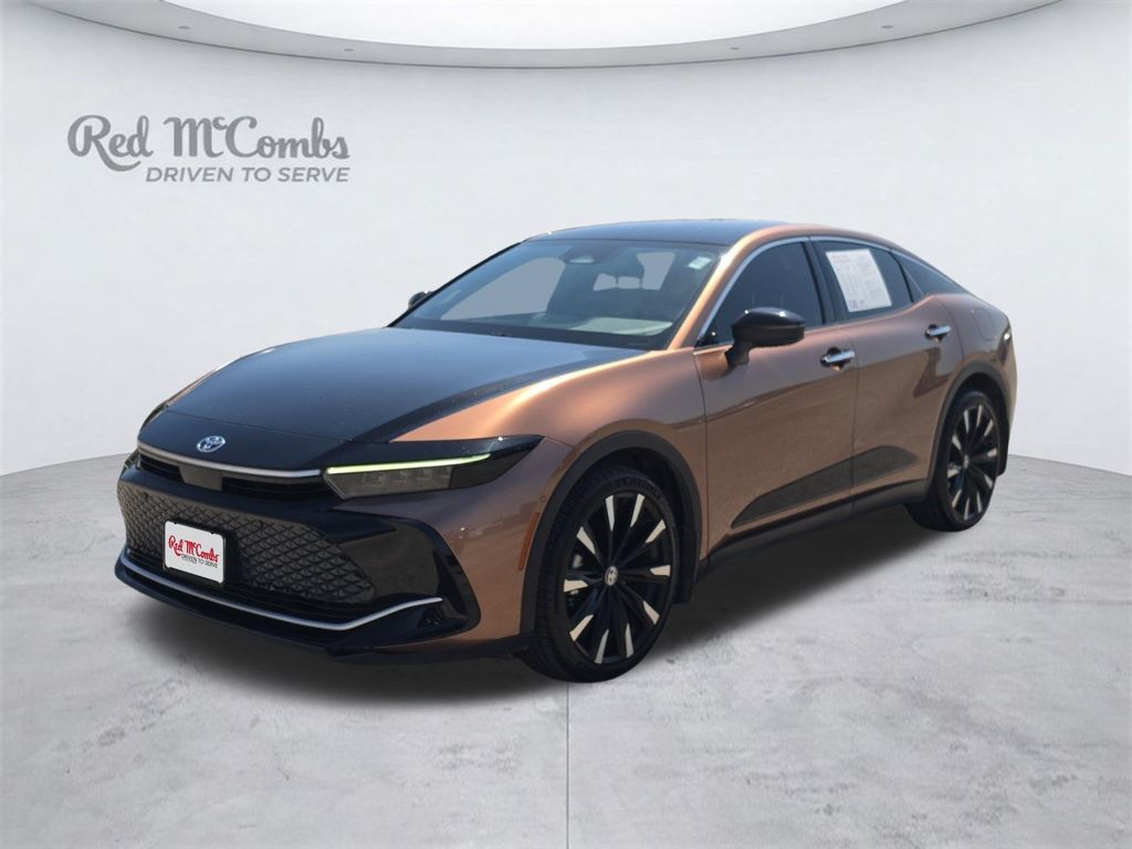 2023 Toyota Crown Platinum AWD    