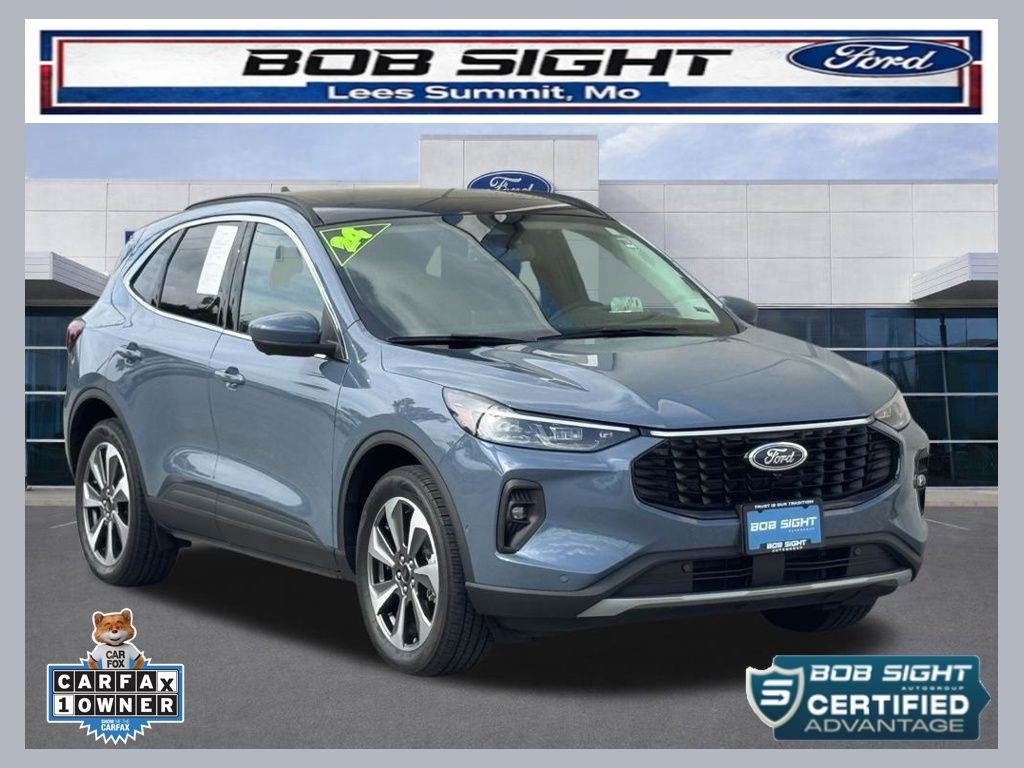 2024 Ford Escape Platinum AWD Hybrid's photo