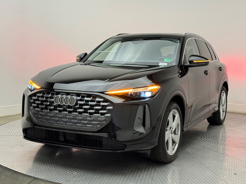Thumbnail: 2025 Audi Q5 - 3
