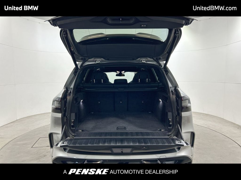 Thumbnail: 2022 BMW X5 - 22