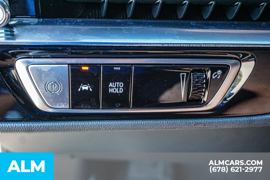 Used 2024 Silver Cadillac Luxury image 47