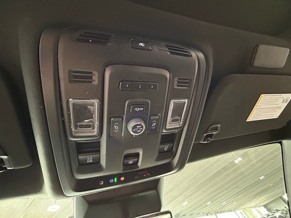 Used 2022 Crystal White Tricoat Cadillac Sport image 40