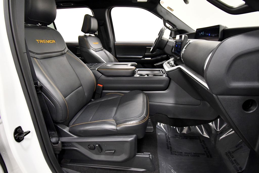Used 2025 Ford Expedition SUV