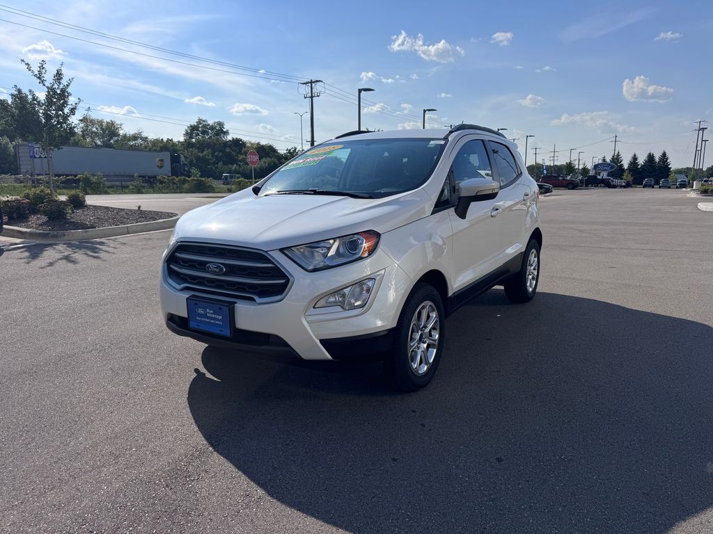 Certified Used 2018 White Platinum Clearcoat Metallic Ford SE image 2