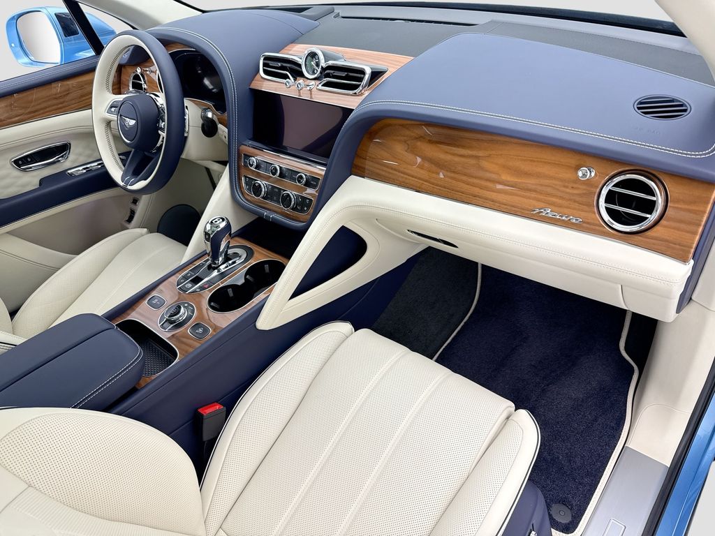 Thumbnail: 2026 Bentley Bentayga - 16