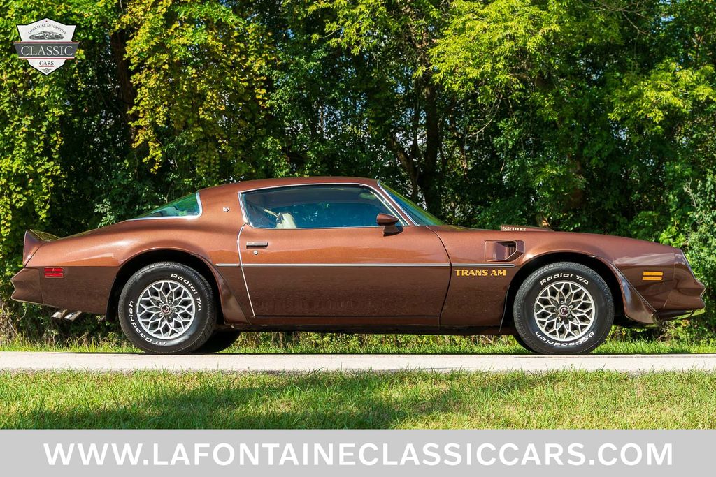 1977 Pontiac Trans Am 24
