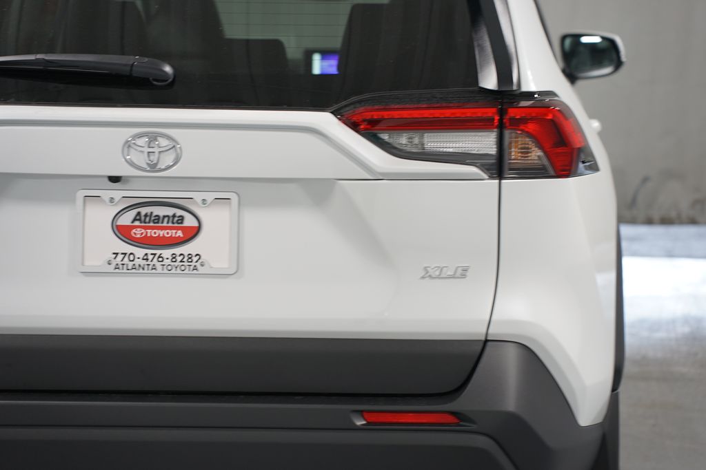 Thumbnail: 2025 Toyota RAV4 - 10