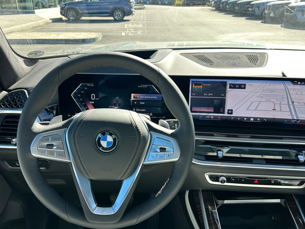 Thumbnail: 2026 BMW X7 - 17