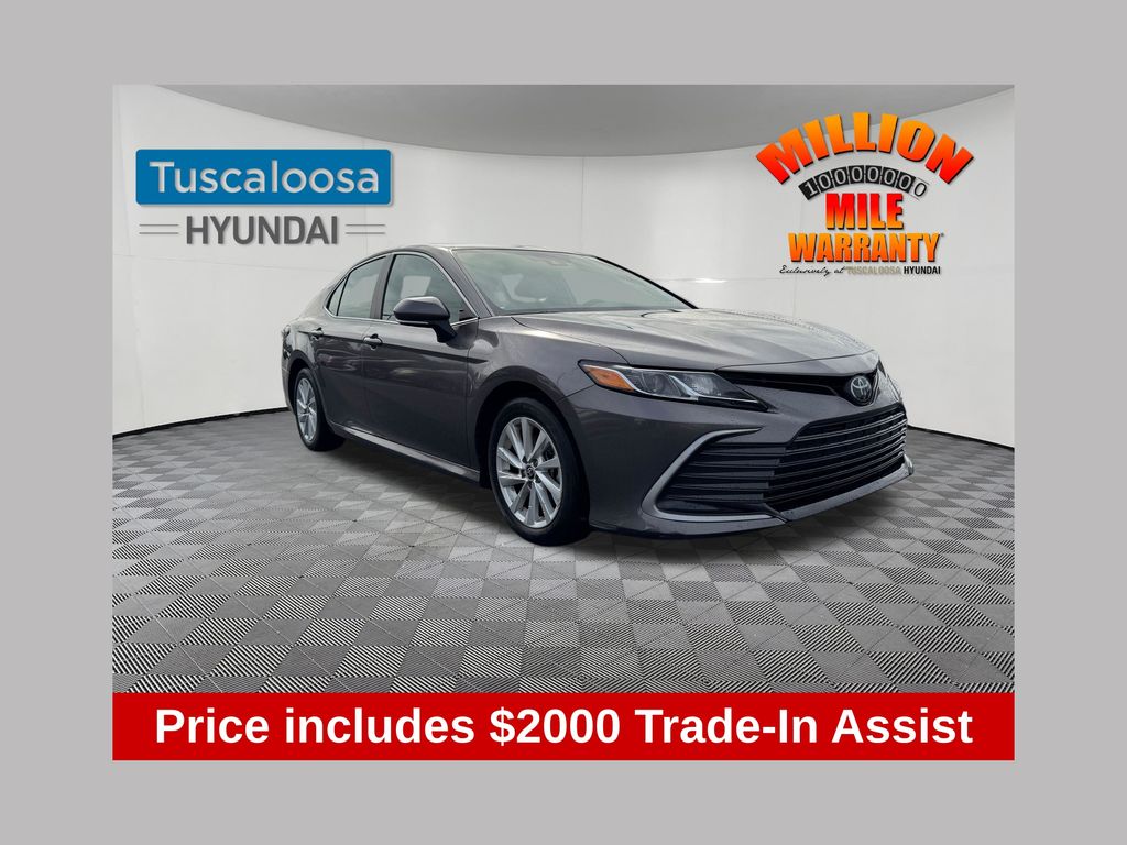 2024 Toyota Camry LE FWD