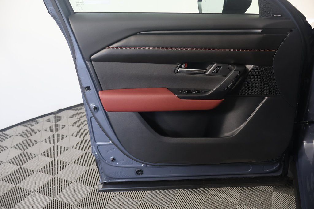 Thumbnail: 2025 Mazda CX-50 - 7