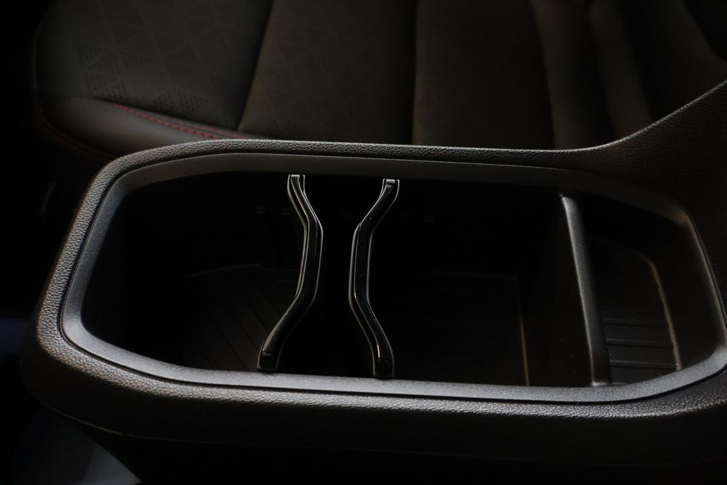 Thumbnail: 2027 Chevrolet Bolt EV - 27