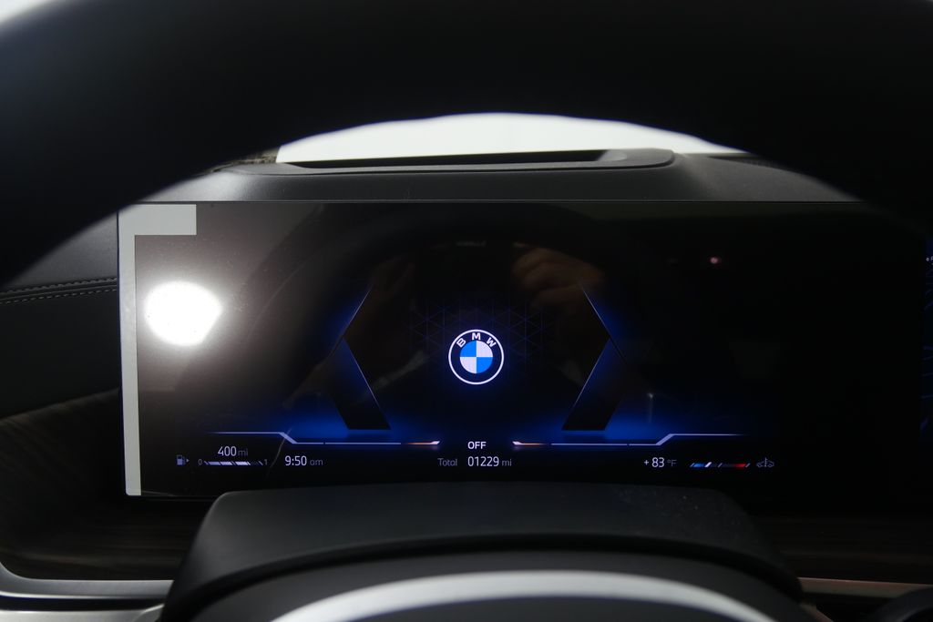 Thumbnail: 2027 BMW X6 - 20