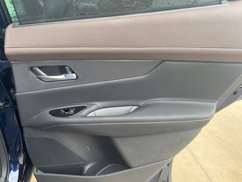 2025 Deep Ocean Blue Pearl/Super Black Nissan Murano Platinum AWD SUV