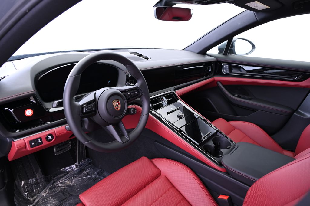 Thumbnail: 2025 Porsche Panamera - 4
