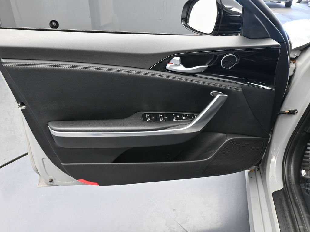 Used 2022 Ceramic Silver Kia GT-Line image 12