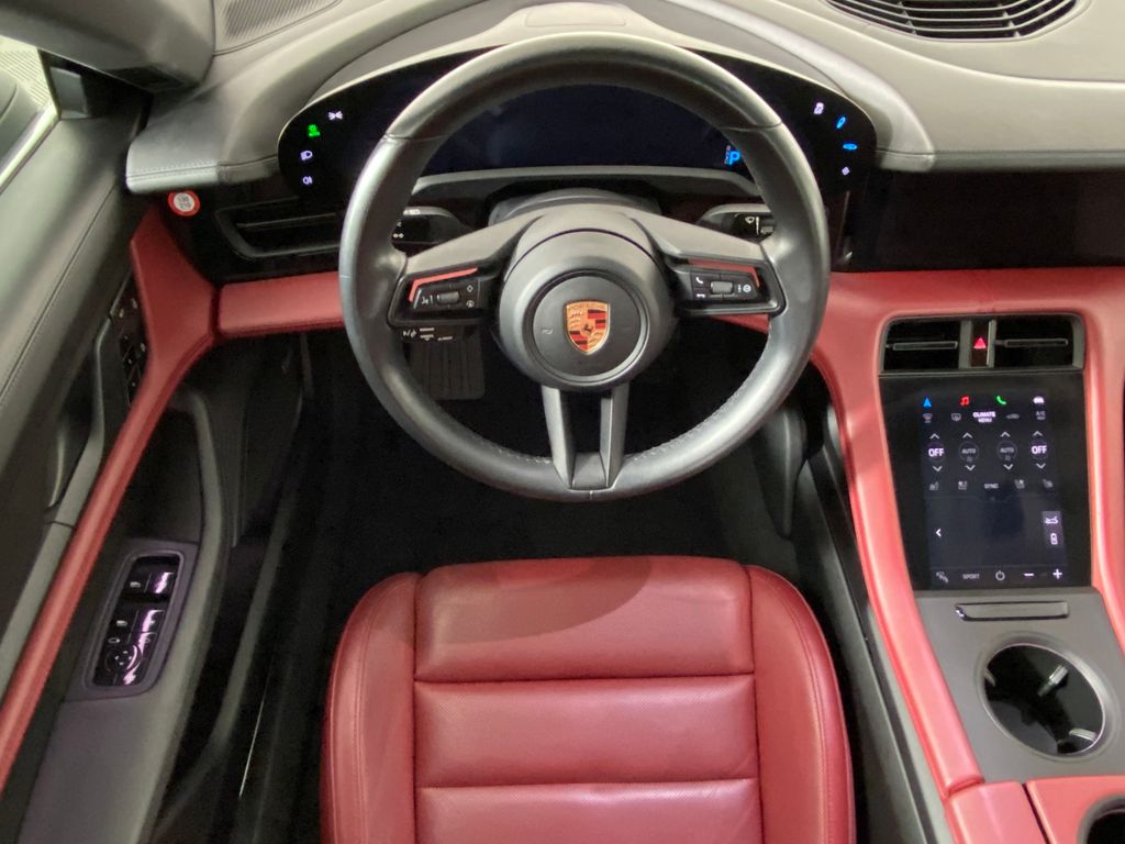 Thumbnail: 2020 Porsche Taycan - 10