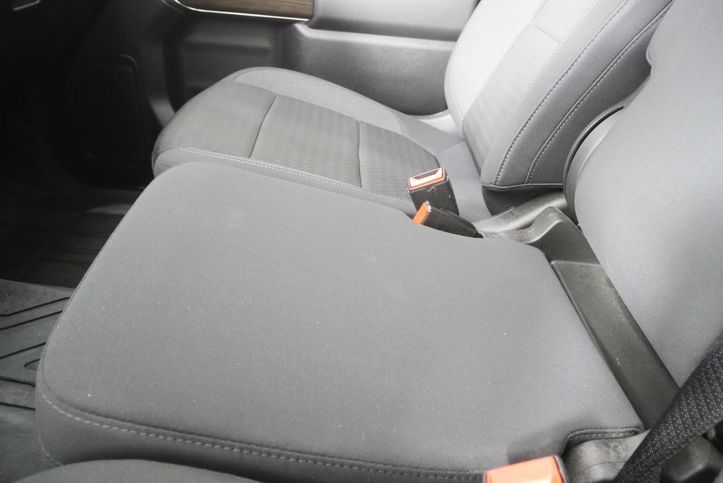 Thumbnail: 2020 Chevrolet Silverado 1500 - 28