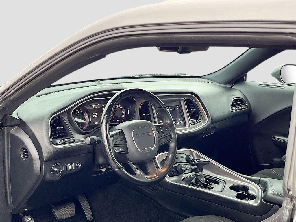 2021 Dodge Challenger SXT - Photo 9