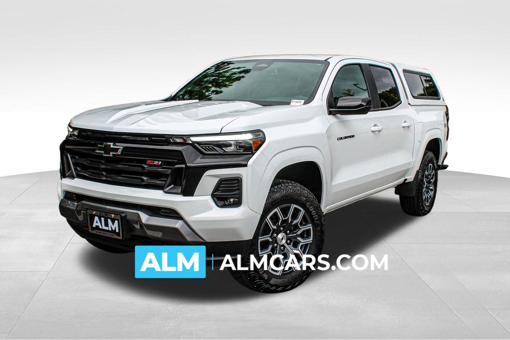 White 2023 Chevrolet Colorado Pickup Truck Four-Wheel Drive 8-Speed Automatic