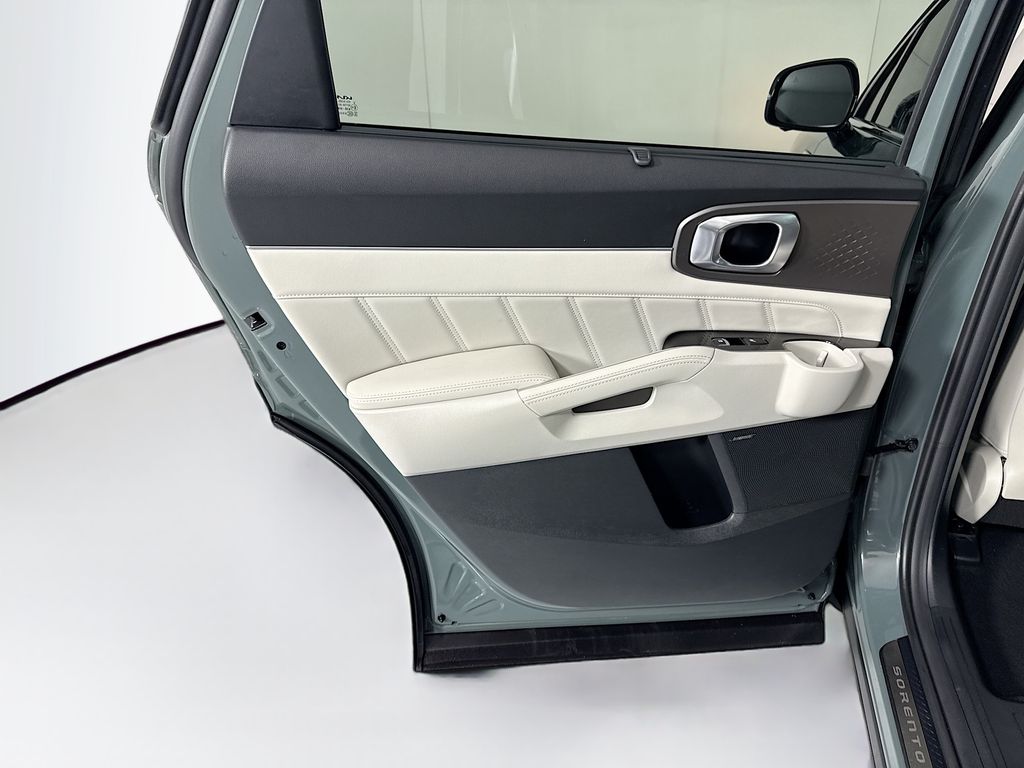 Thumbnail: 2025 Kia Sorento - 27