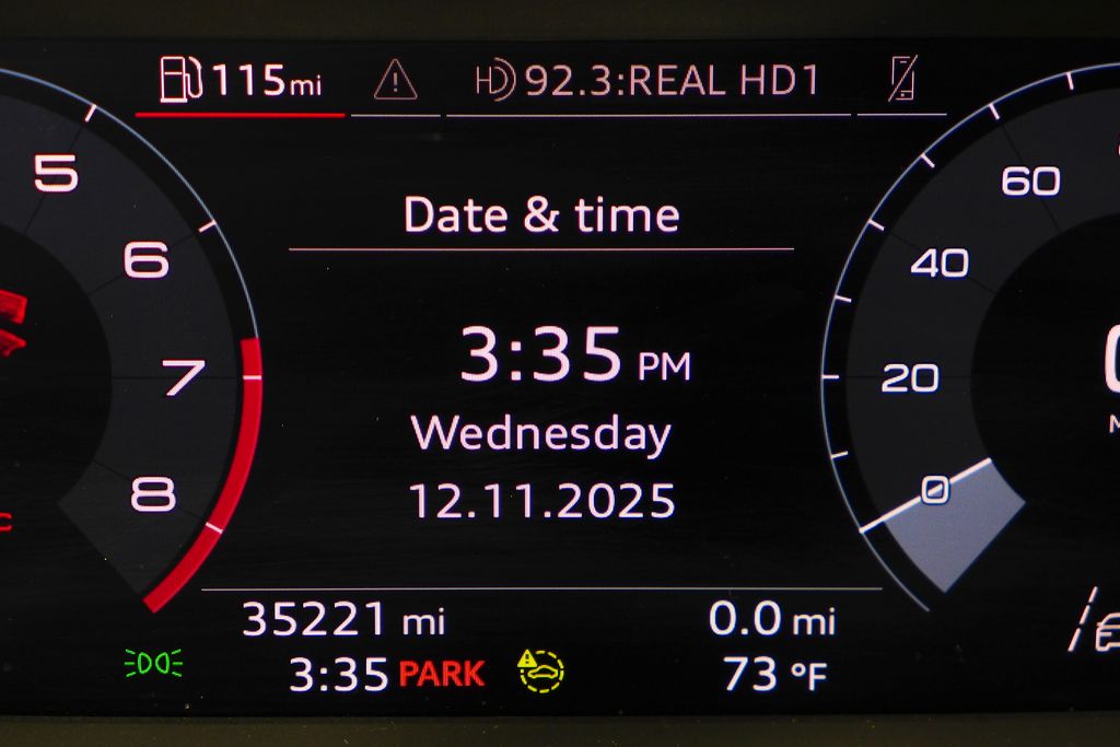 Thumbnail: 2022 Audi Q3 - 32