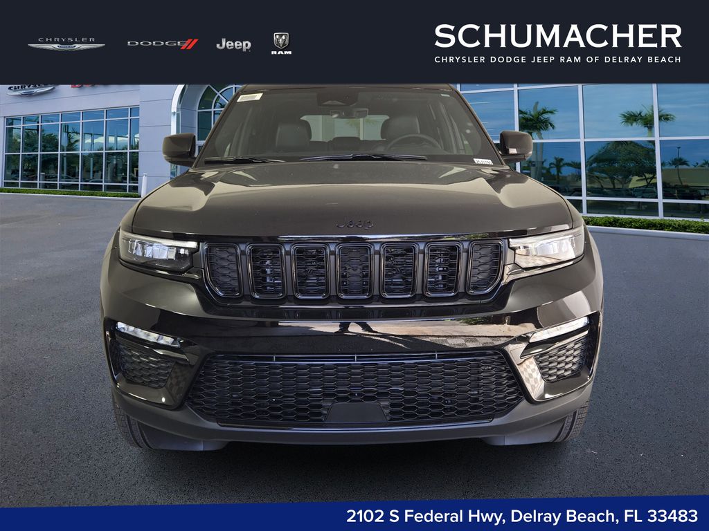 new 2025 Jeep Grand Cherokee car, priced at $43,985