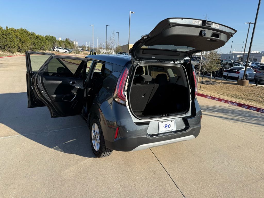 Thumbnail: 2023 Kia Soul - 23