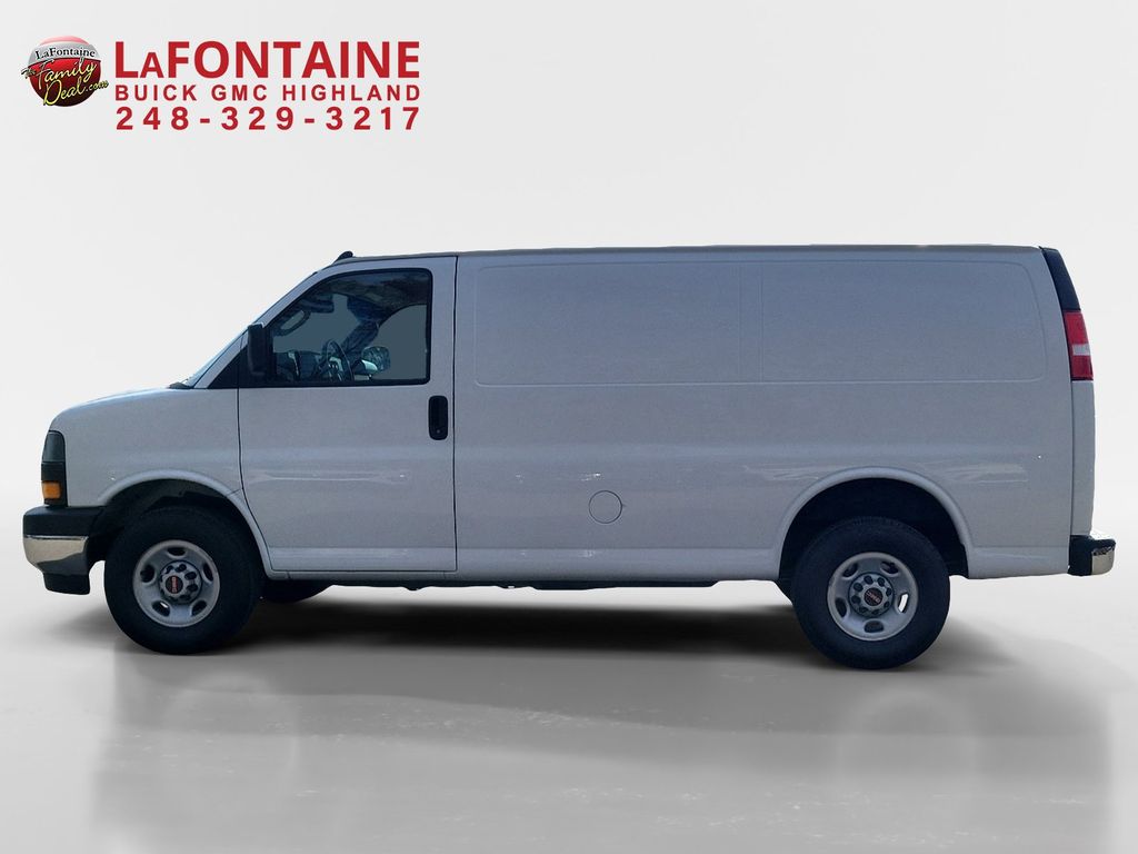 2022 GMC Savana 2500 Work Van 4