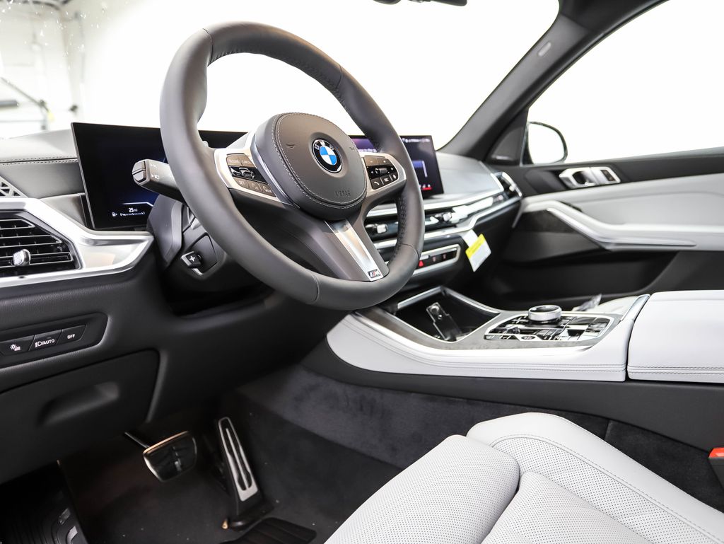 Thumbnail: 2026 BMW X5 - 10