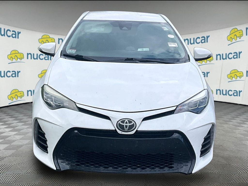 2018 Toyota Corolla — photo 2
