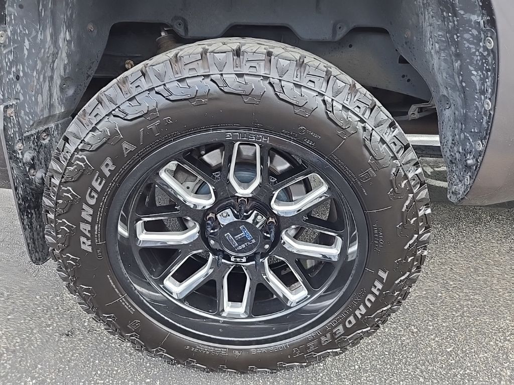 Thumbnail: 2014 Toyota Tundra - 17