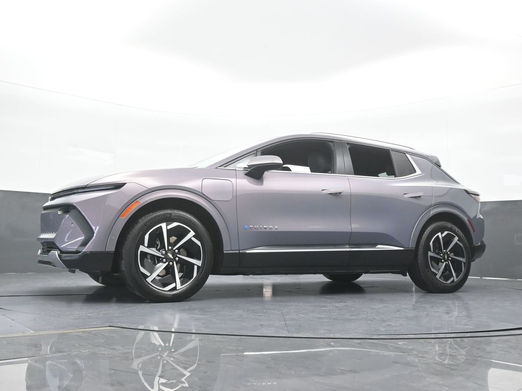 Used 2024 Galaxy Gray Metallic Chevrolet LT image 58