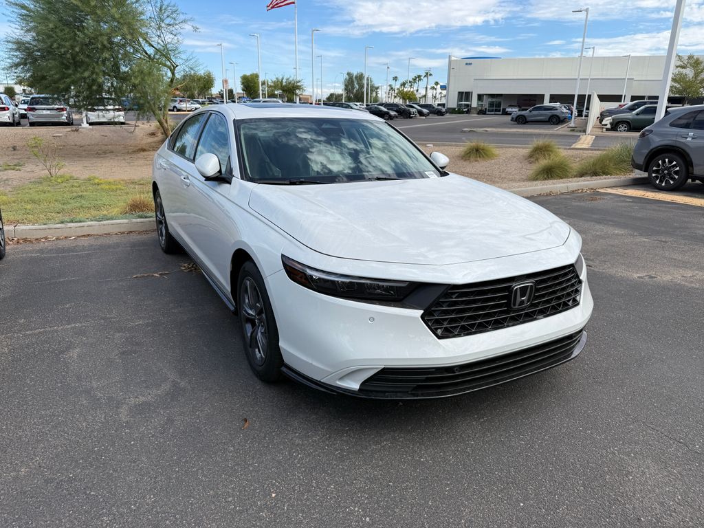 New 2026 White Honda EX-L image 3
