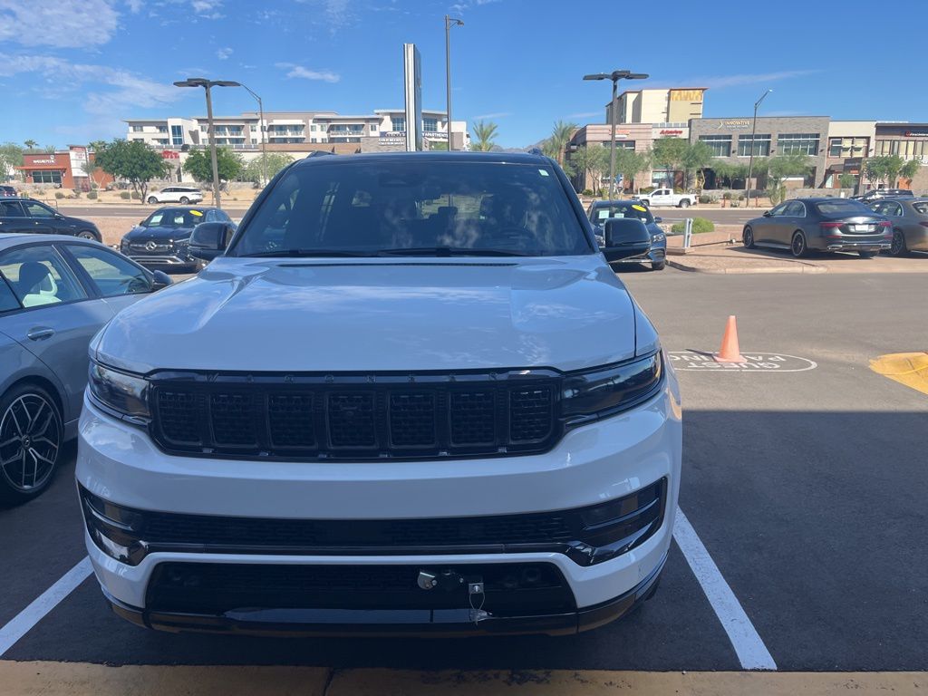 Thumbnail: 2024 Jeep Grand Wagoneer L - 2