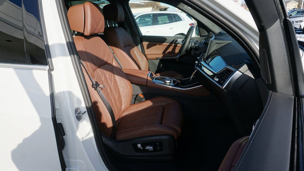2026 BMW X5 40i - Photo 11