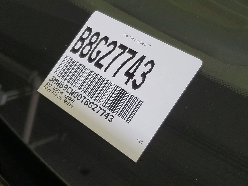 New 2026 White BMW 330i xDrive image 25