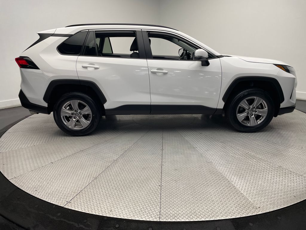 2023 Toyota RAV4 XLE 4