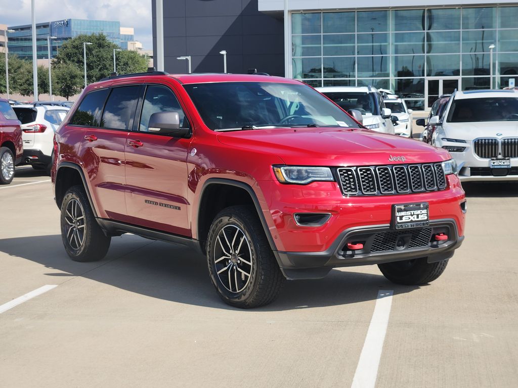 2019 Jeep Grand Cherokee Trailhawk Red at Autostrade