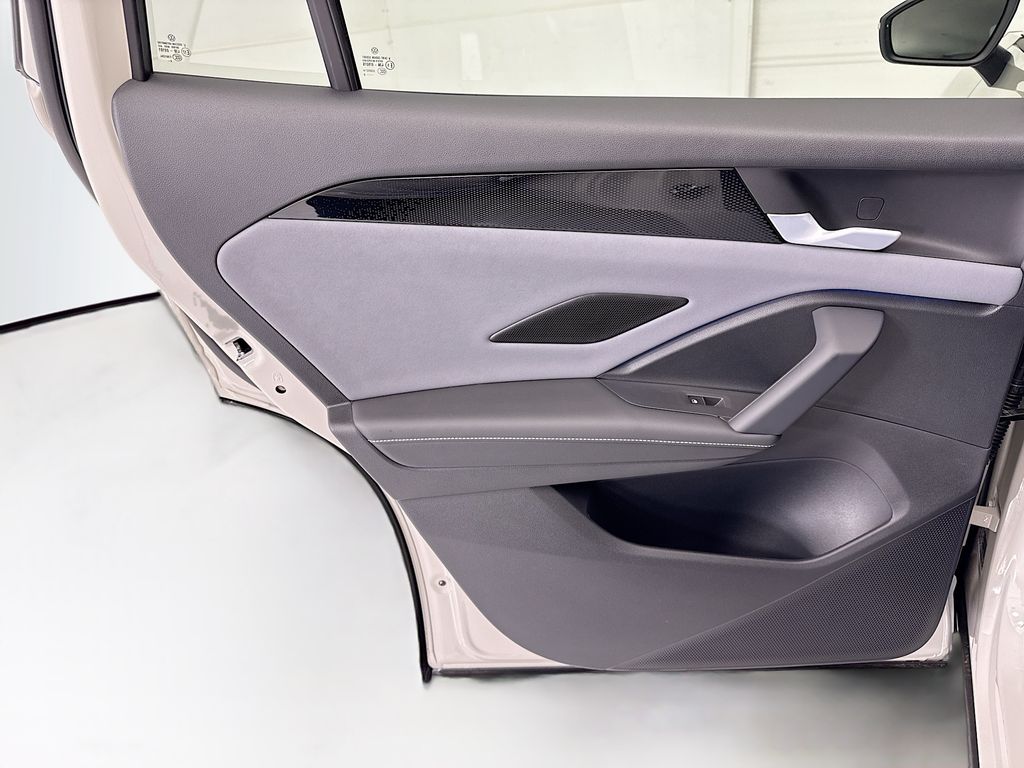 Thumbnail: 2026 Volkswagen Tiguan - 24