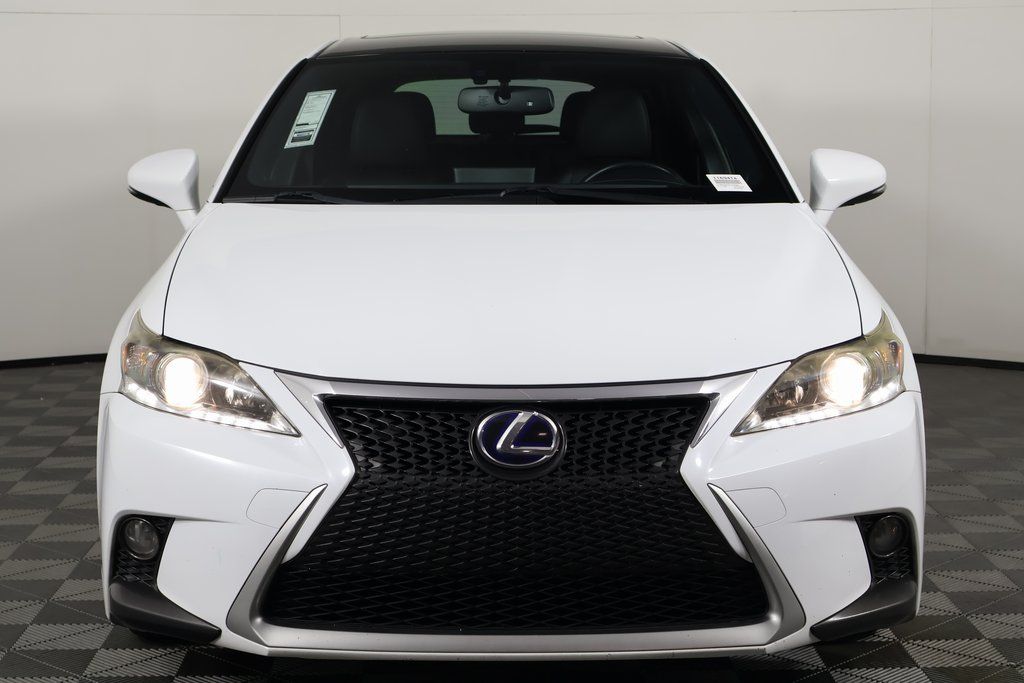 Thumbnail: 2015 Lexus CT - 2