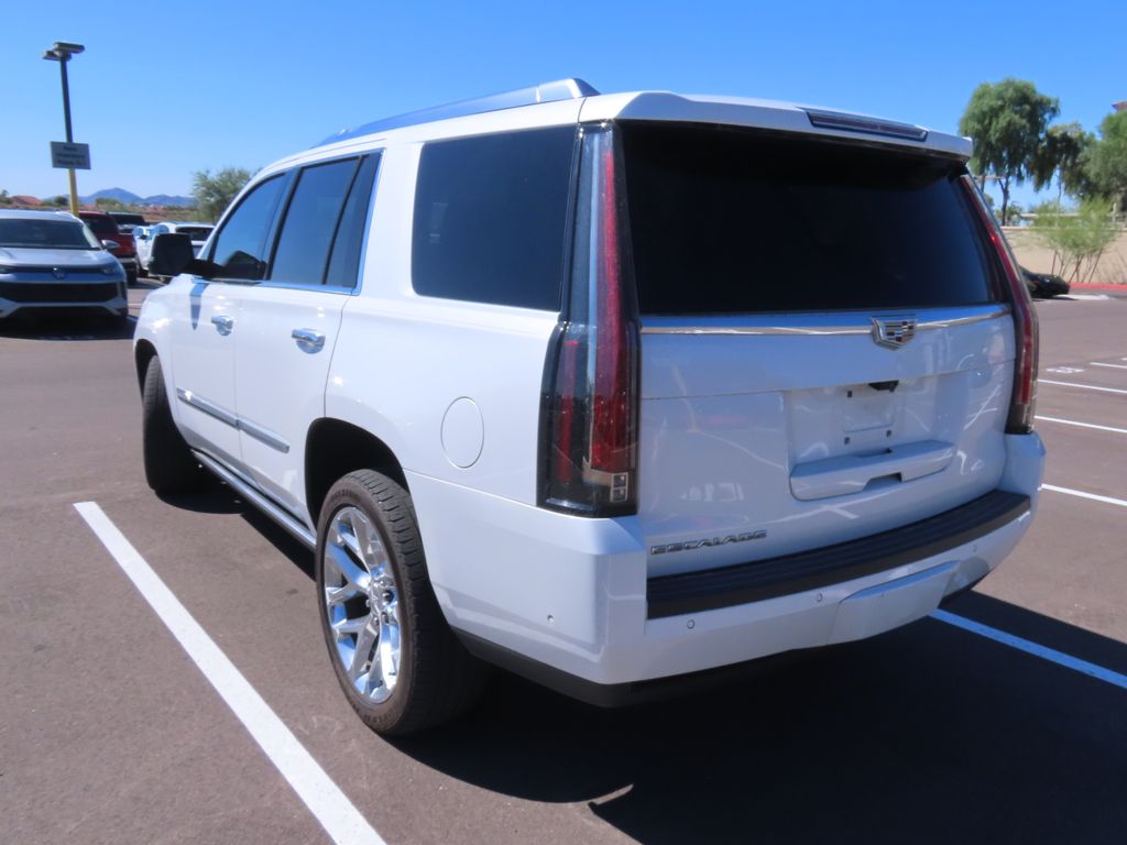 Thumbnail: 2020 Cadillac Escalade - 3