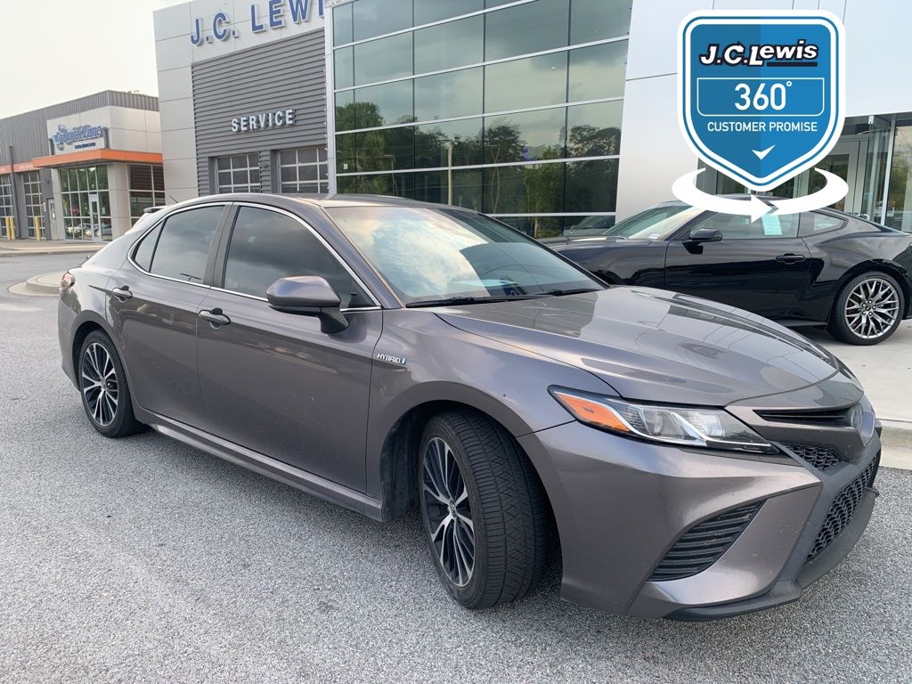 2018 Toyota Camry Hybrid SE