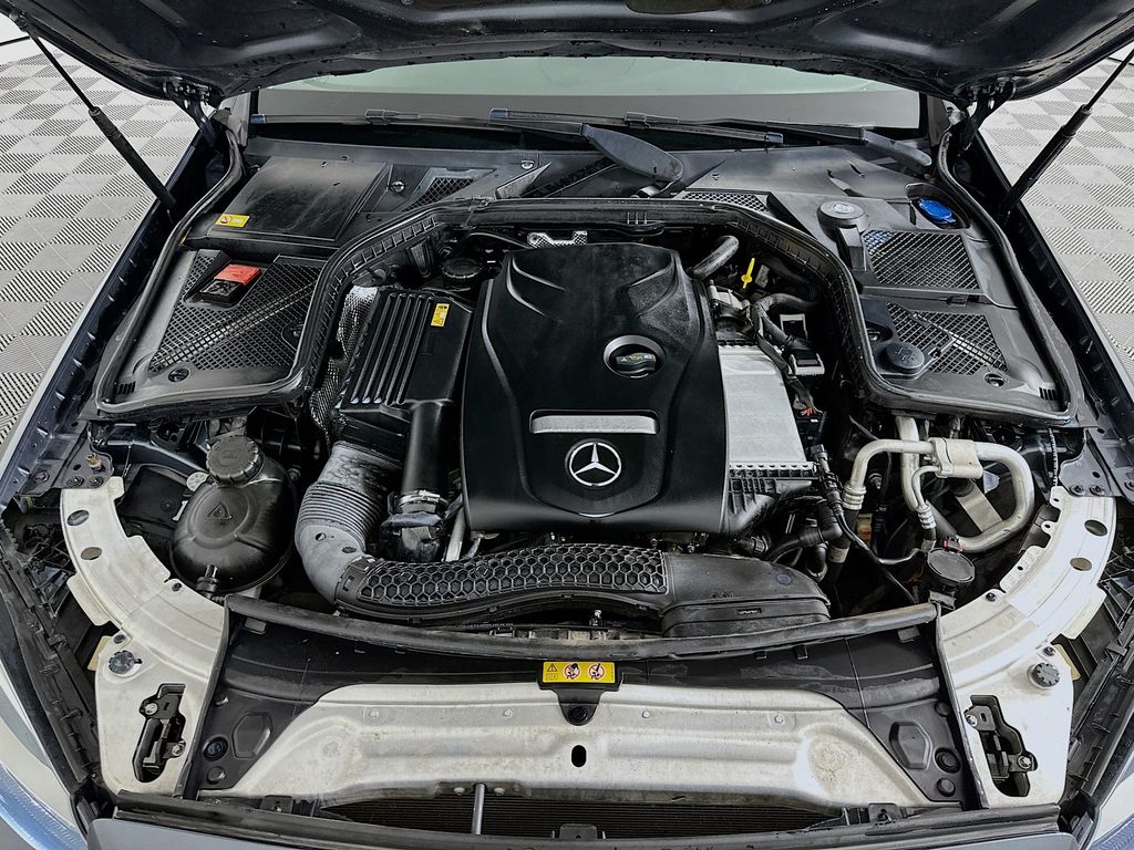 Thumbnail: 2015 Mercedes-Benz C-Class - 29