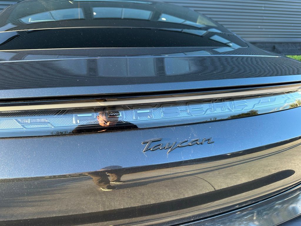 Thumbnail: 2025 Porsche Taycan - 12