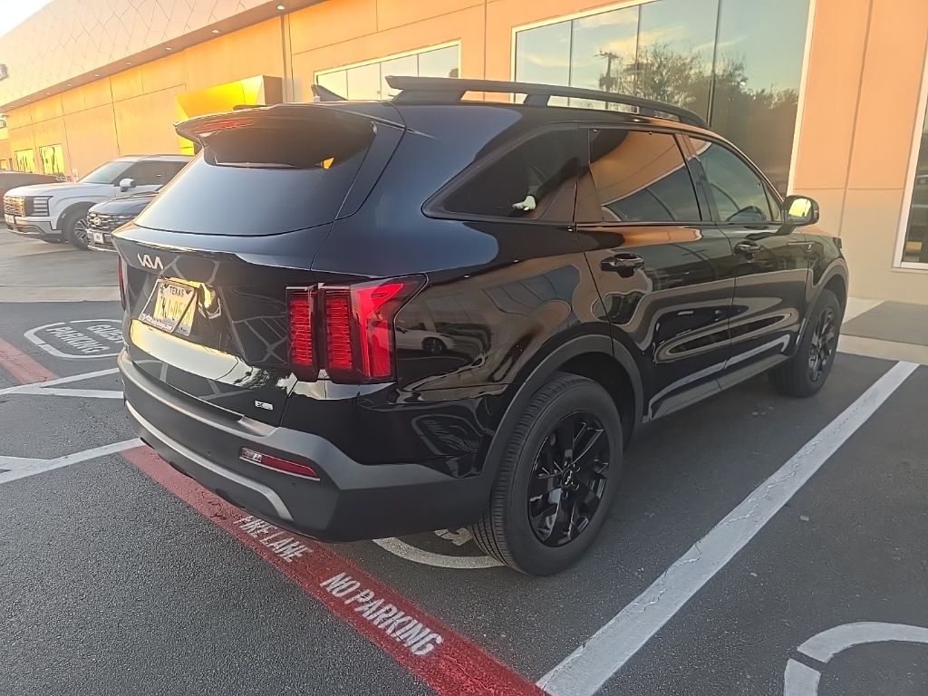 Thumbnail: 2023 Kia Sorento - 7